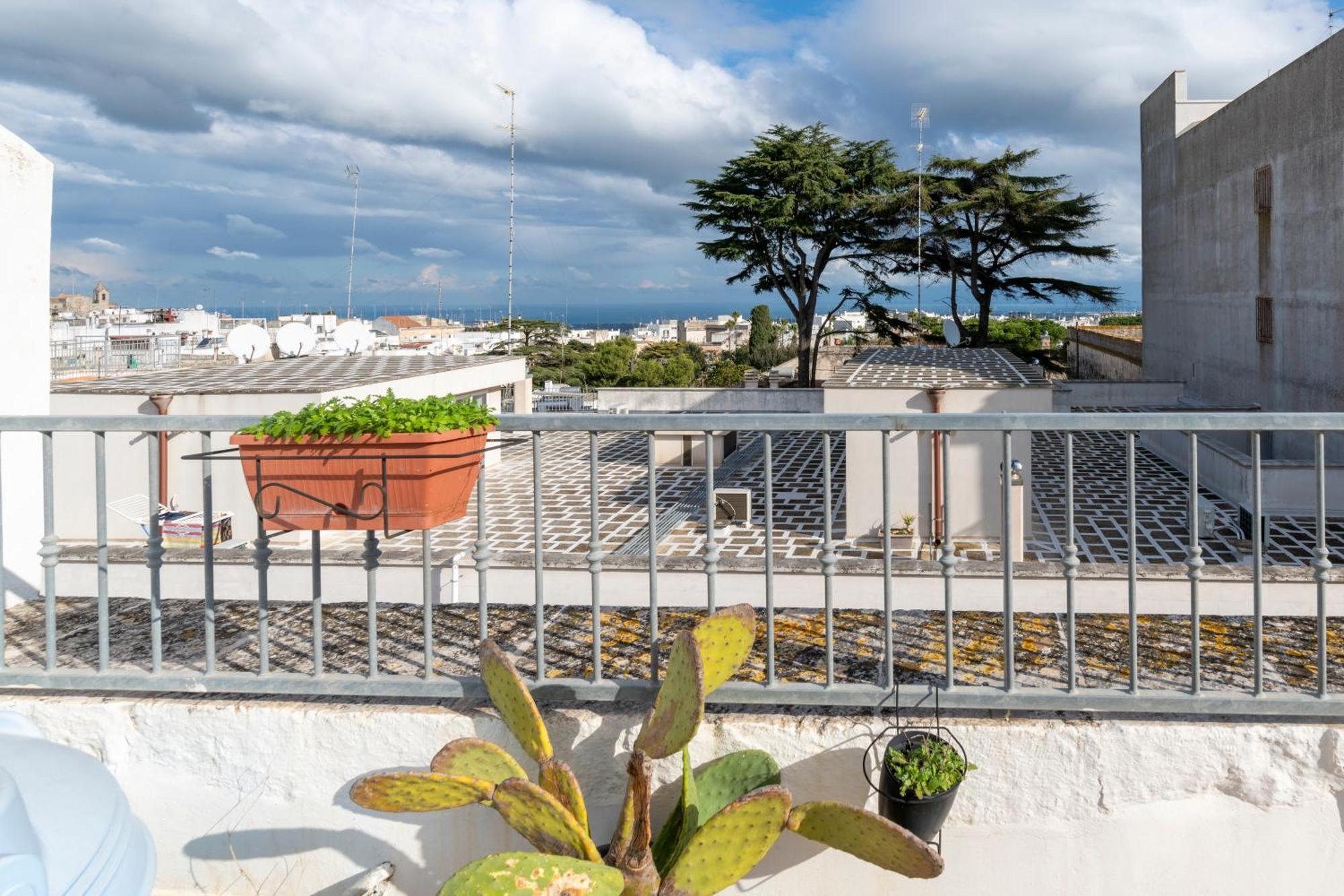 Le Bianche Suites Ostuni Εξωτερικό φωτογραφία