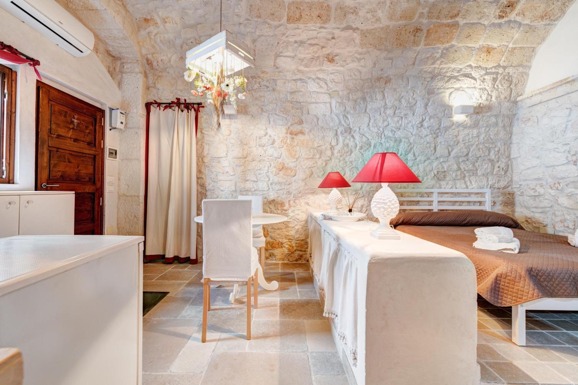 Le Bianche Suites Ostuni Εξωτερικό φωτογραφία