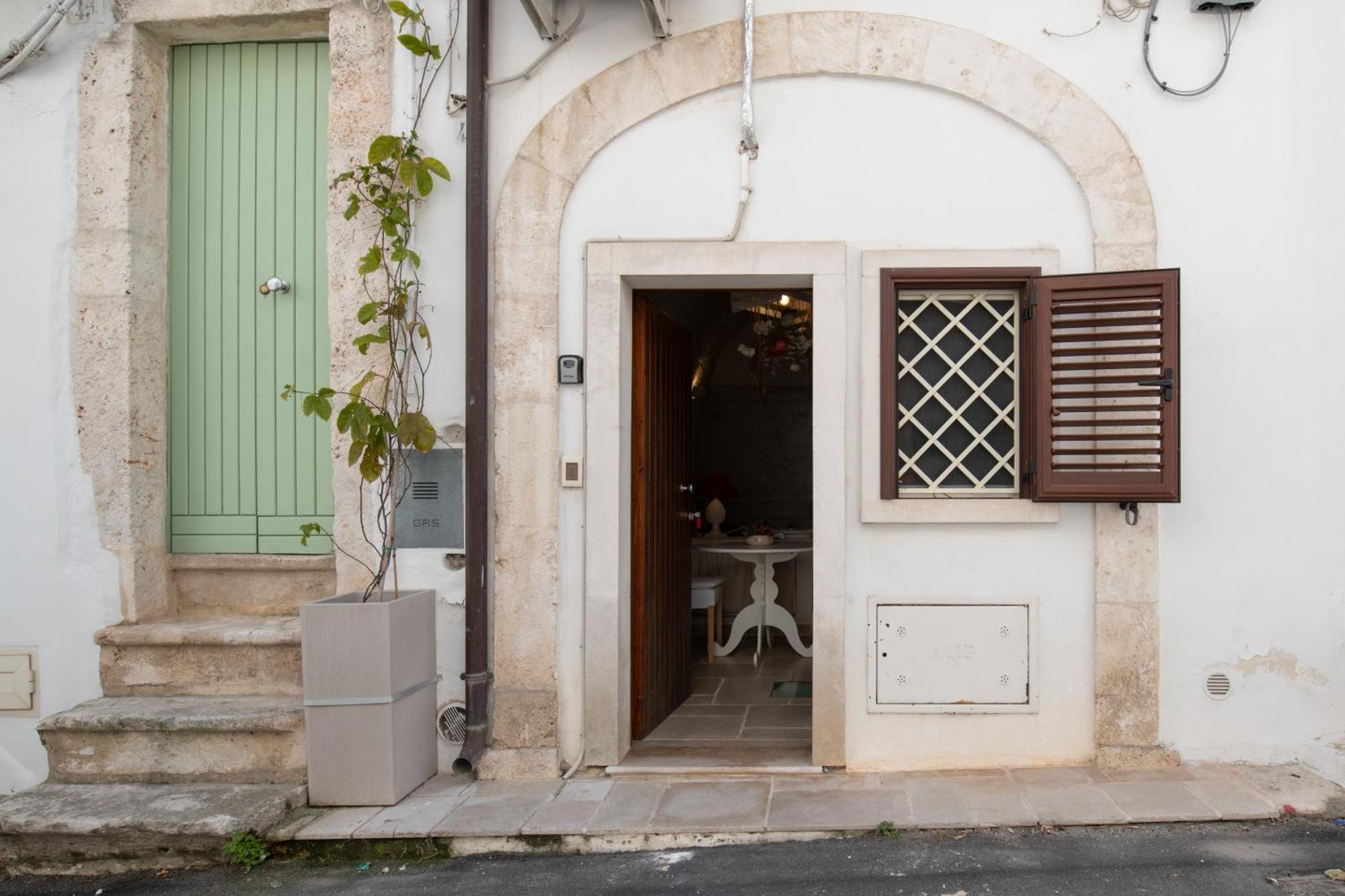 Le Bianche Suites Ostuni Εξωτερικό φωτογραφία